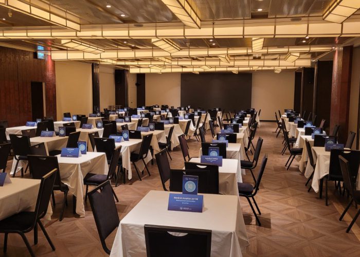 b2b tables